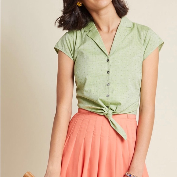 Modcloth Tops - ModCloth Button Down Cropped Blouse